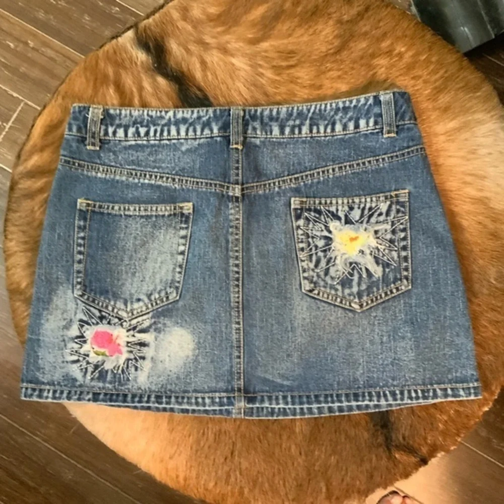 Pick a boo embroidered flowers Mini jeans skirt SZ 16 - Picture 3 of 10